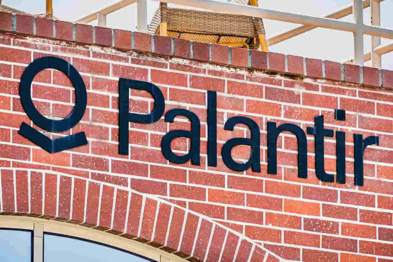 Palantir (PLTR)股价更新:分析师分享见解