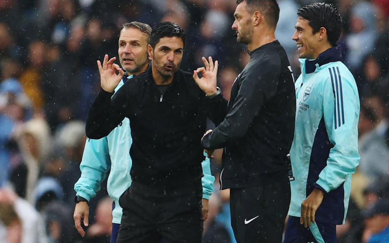 Mikel Arteta was furious after Leandro Trossard was sent off for delaying the restart - Reuters/Molly Darlington